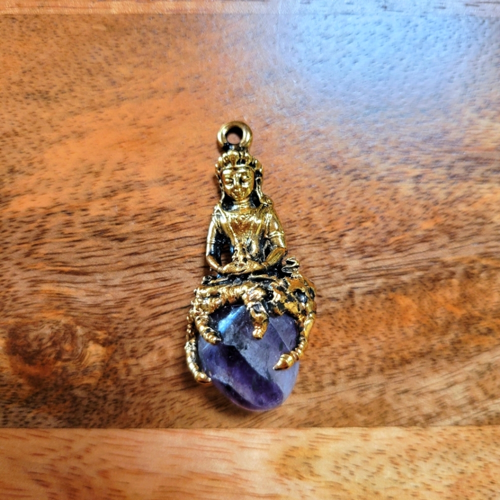 Avalokiteshvara Buddha Amethyst Pendant